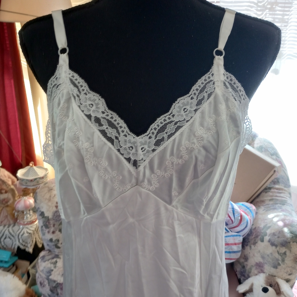 Vintage Sears Woman's Dress Slip size 38